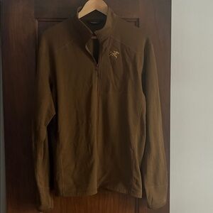 Arc'teryx Men's Brown Delta jacket